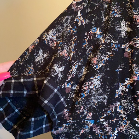 multicoloured pattern tshirt - Picture 2 of 3